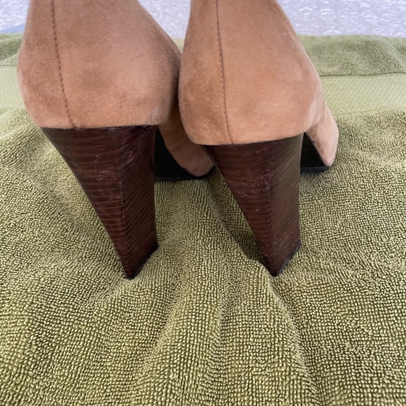 Shoes. Beige Suede Size 6 Ladies. Calvin Klein - Picture 4 of 5